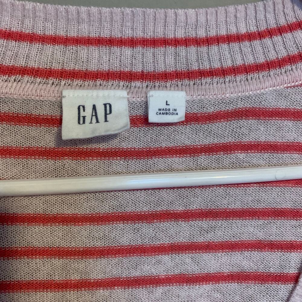 GAP Sweater - Picture 7 of 7